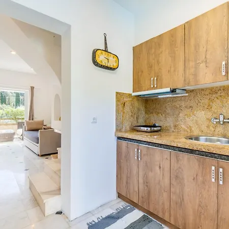 Doliva Erietta Private Pool Apartment